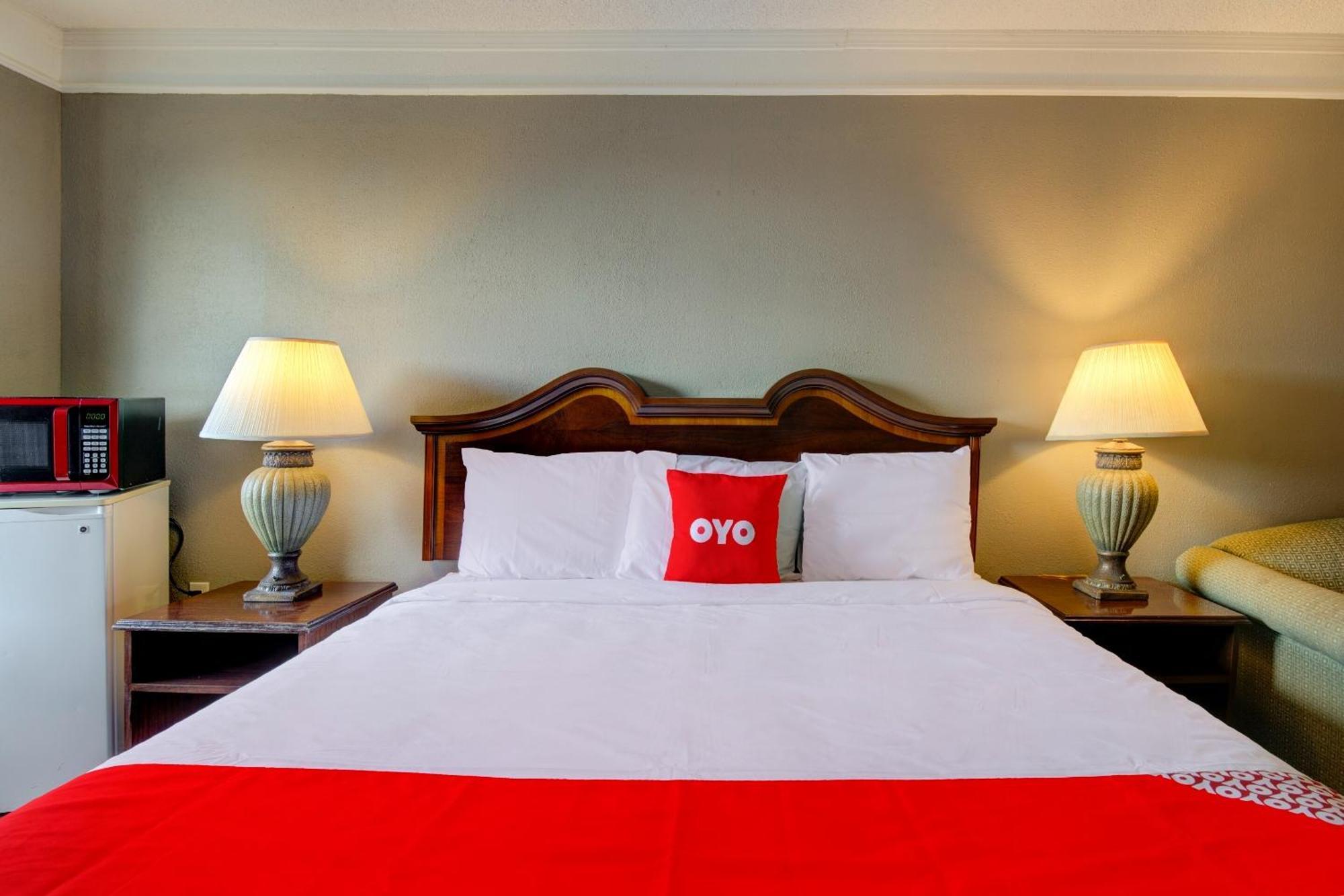 Oyo Hotel Douglas Ga Us-441 Экстерьер фото