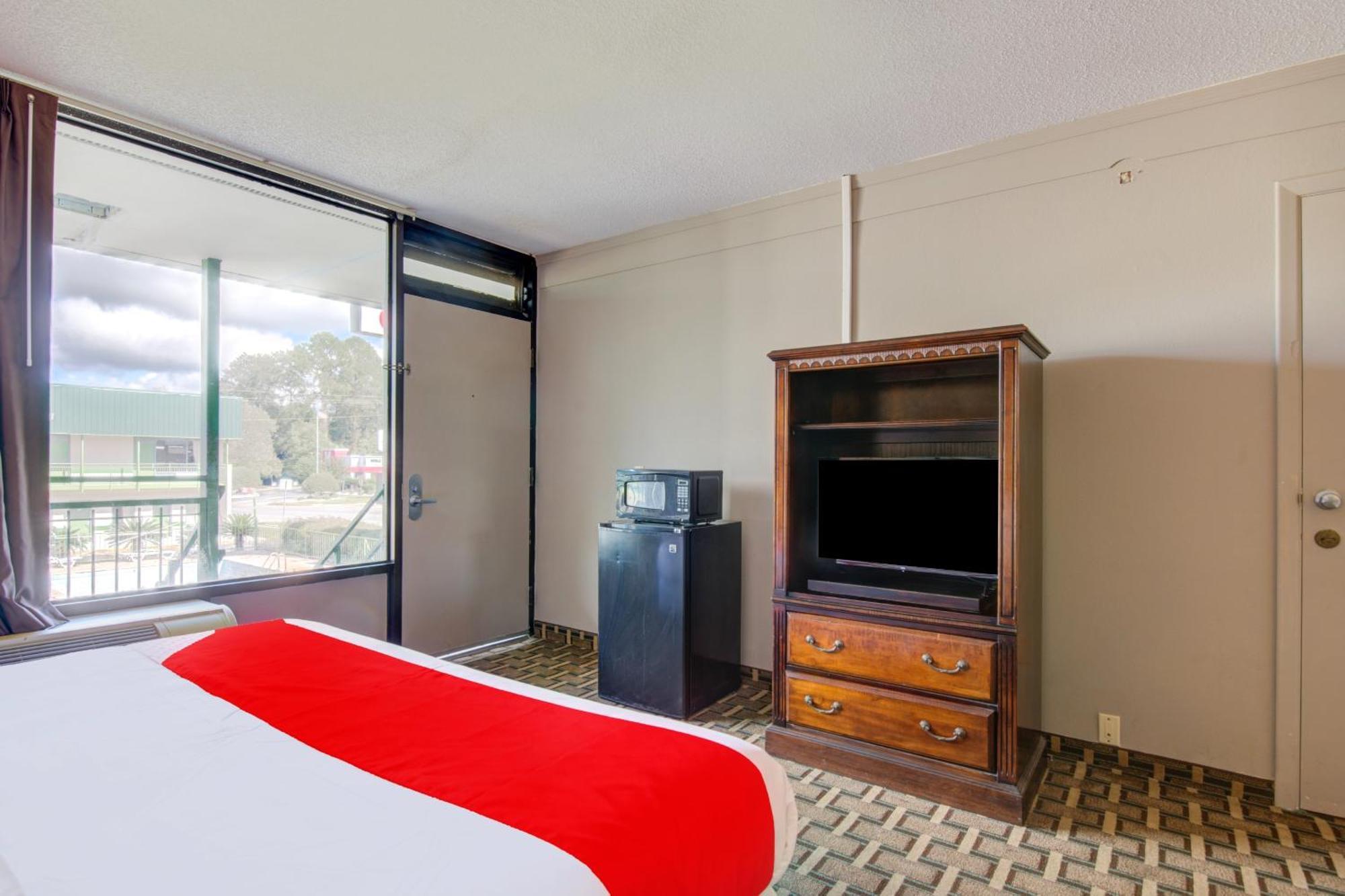 Oyo Hotel Douglas Ga Us-441 Экстерьер фото