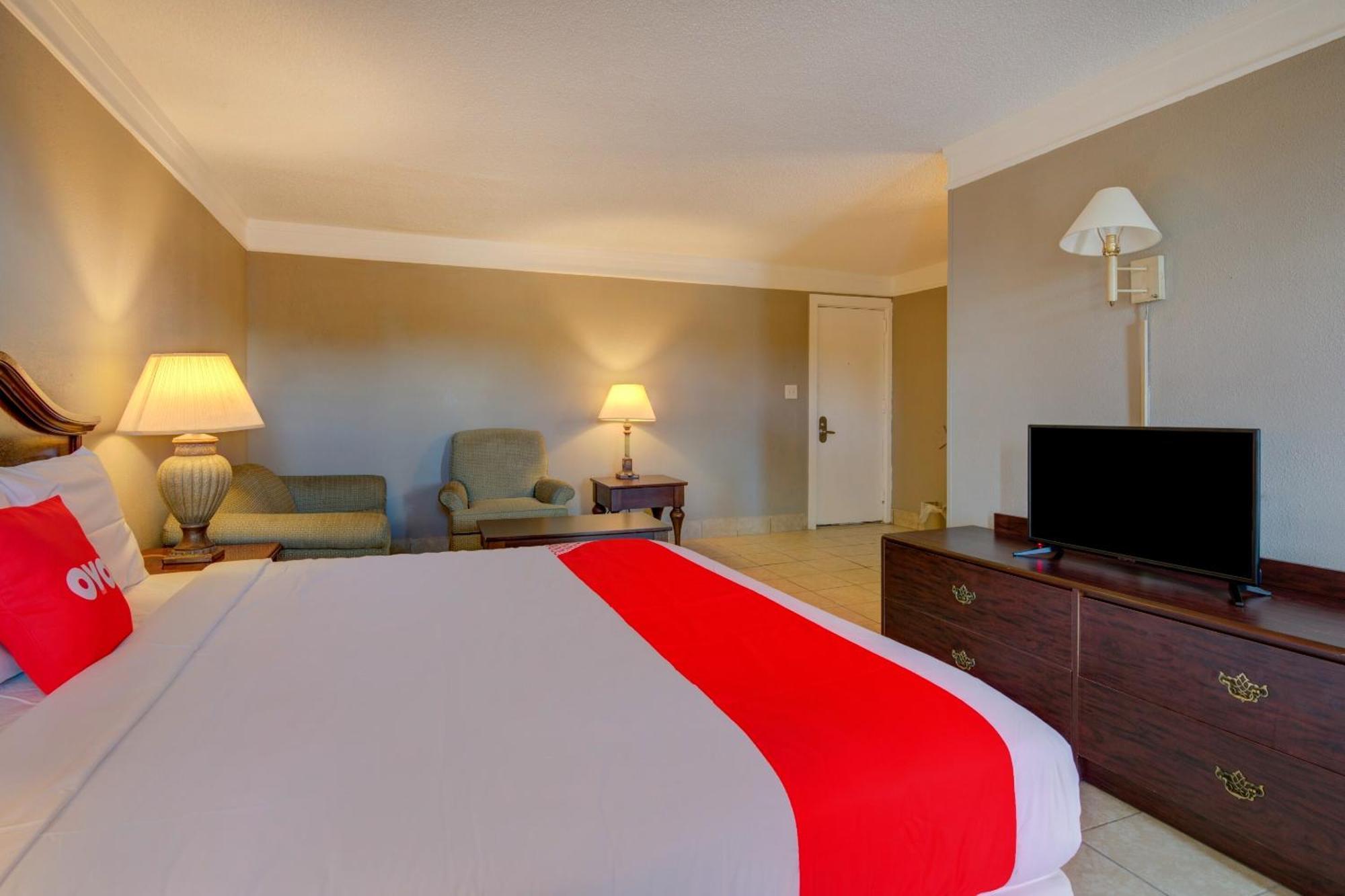Oyo Hotel Douglas Ga Us-441 Экстерьер фото